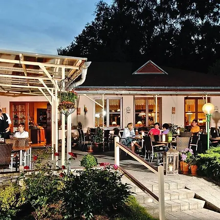 Seepark Heidenholz, Plau Am *