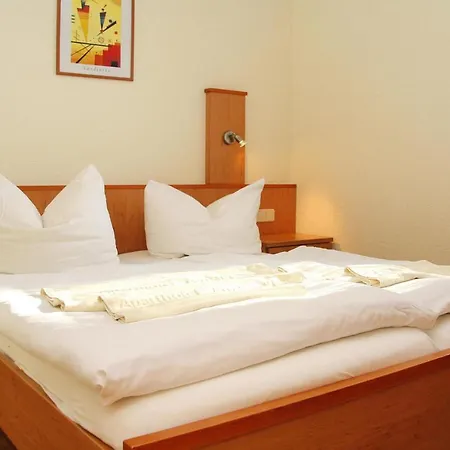 Seepark Heidenholz, Plau Am *