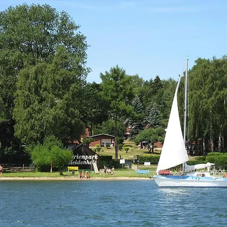 Seepark Heidenholz, Plau Am *